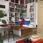Green Flat In The Heart Of Paris